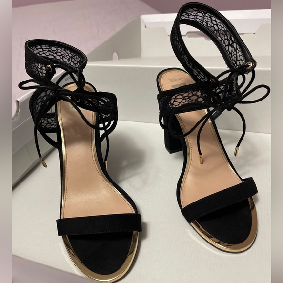 Ankle strap block heels - Call it Spring - Picture 2 of 4